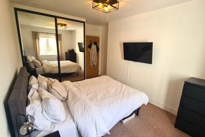 Bedroom- click for photo gallery